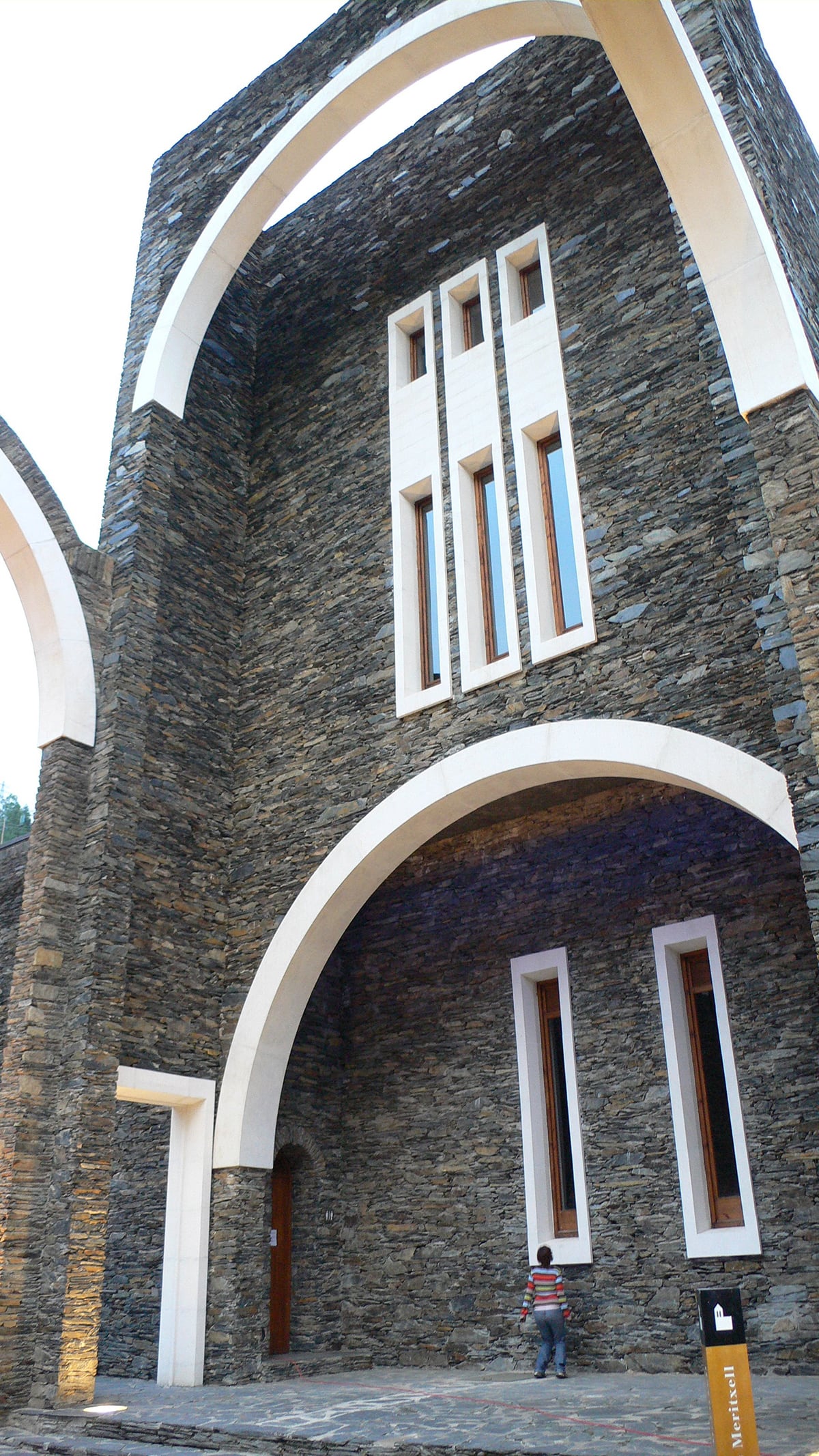Entrada del Santuario de Nuestra Señora de Meritxell